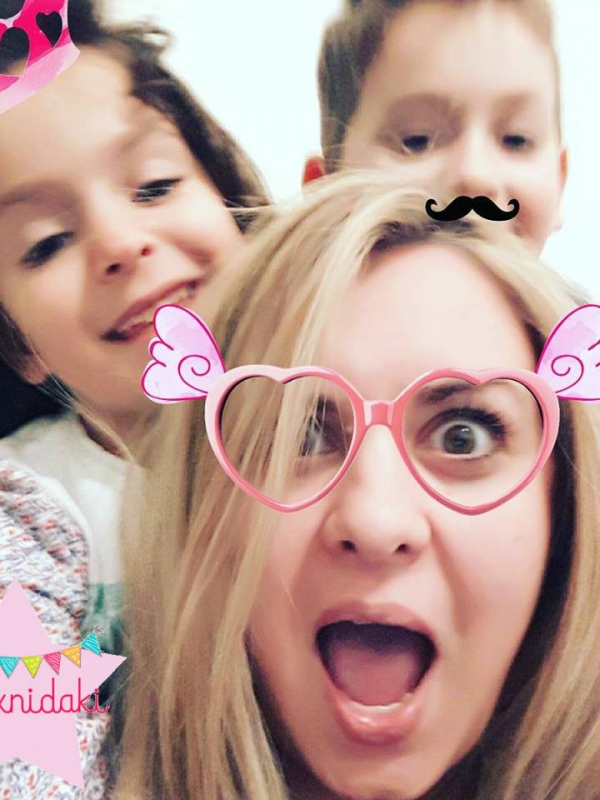 10 λόγοι που αν είσαι μαμά χαίρεσαι που κλείνει το σχολείο!