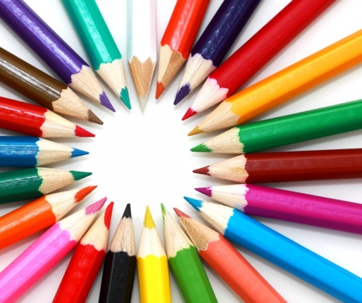 Τα κορίτσια συνεργάζονται καλύτερα από τα αγόρια και βοηθάνε την τάξη να ανέβει!