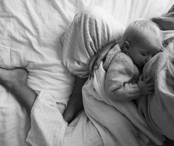 Ποιες τροφές βοηθούν στην παραγωγή γάλακτος όταν η μαμά θηλάζει;