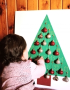 Συμβουλές για ασφαλή χριστουγεννιάτικο στολισμό με τα παιδιά μας