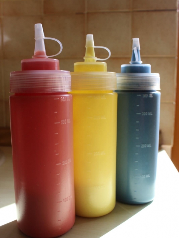 DIY – Φτιάχνουμε βρώσιμη μπογιά για ζωγραφική