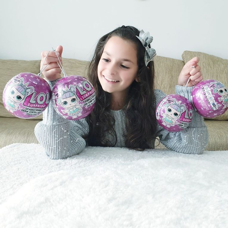 Unboxing στη νέα σούπερ γκλιτεράτη σειρά L.O.L Surprise Sparkle