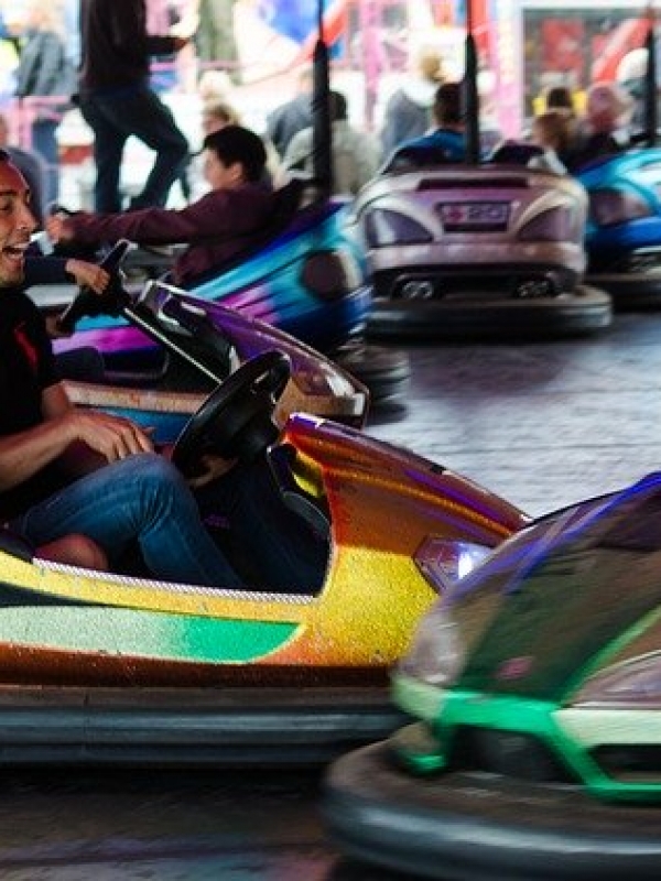 Μέχρι 3 άτομα στα αυτοκίνητα – Οι οικογένειες;