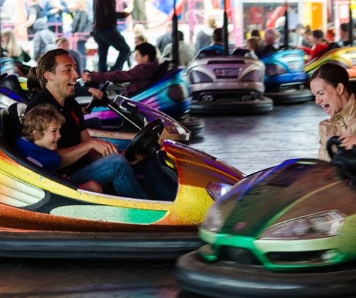 Μέχρι 3 άτομα στα αυτοκίνητα – Οι οικογένειες;