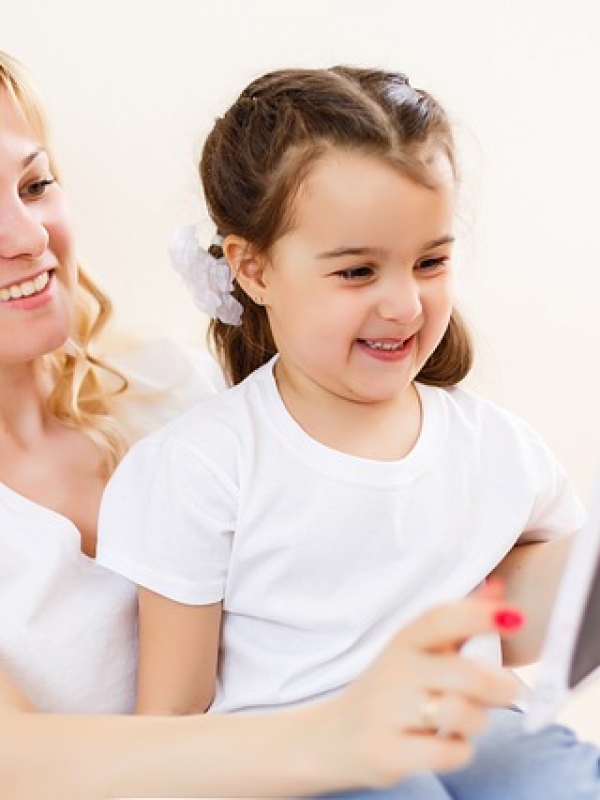Οι Δήμοι που προσφέρουν δωρεάν tablet και internet στους μαθητές