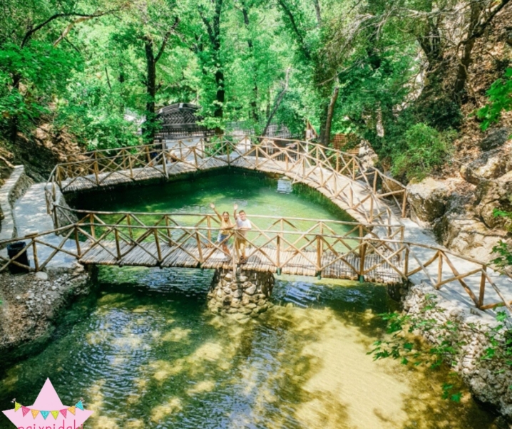 Ταξιδέψτε μαζί μας στην κοιλάδα των Πεταλούδων στη Ρόδο