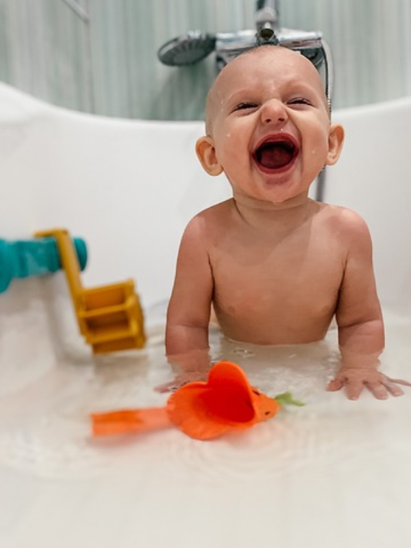 Μαθαίνουμε στα παιδιά την αξία της σωστής υγιεινής, διασκεδάζοντας παρέα με το Johnson’s!