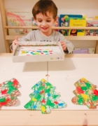 DIY παιχνίδι – Φτιάξαμε ένα Χριστουγεννιάτικο Μπιλιοδρόμιο