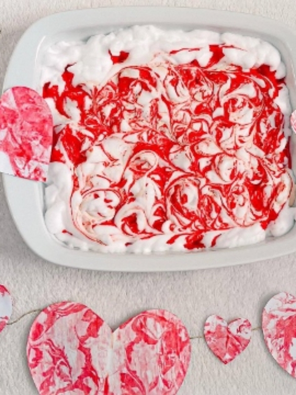 Valentine’s Day ♥ Ζωγραφίσαμε καρδιές με εφέ μαρμάρου