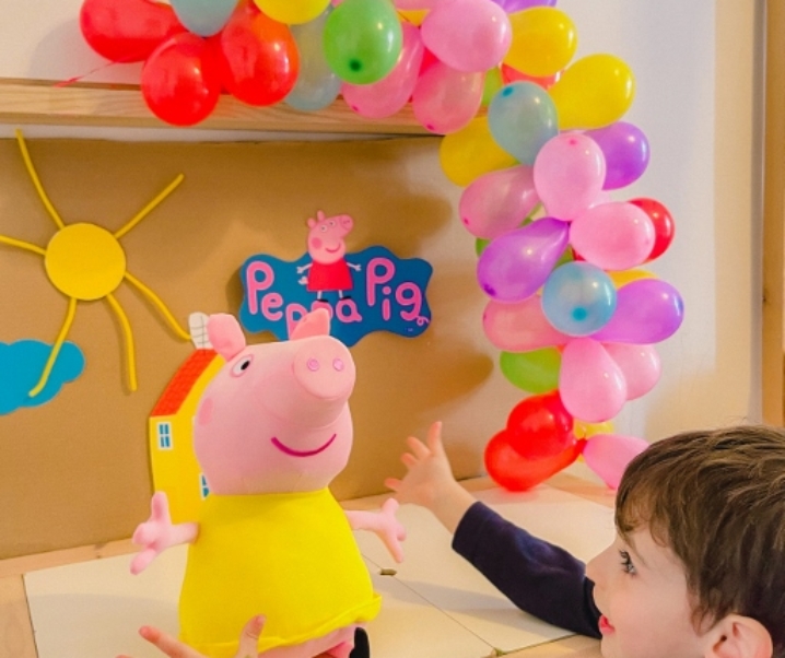 Peppa pig την ζωγραφίσαμε, την πλύναμε και πάλι από την αρχή
