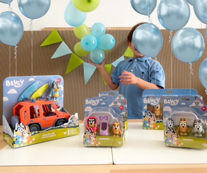 Bluey unboxing